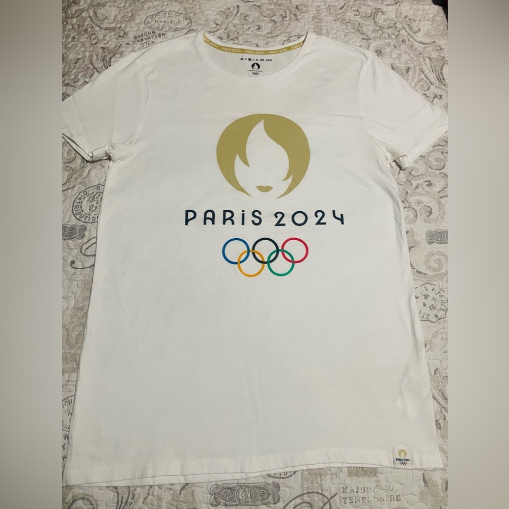 Paris 2024 olympics shirt M
